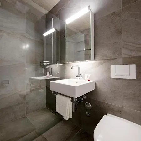 Nest - Kanzleistrasse 217 - 225 Цюрих