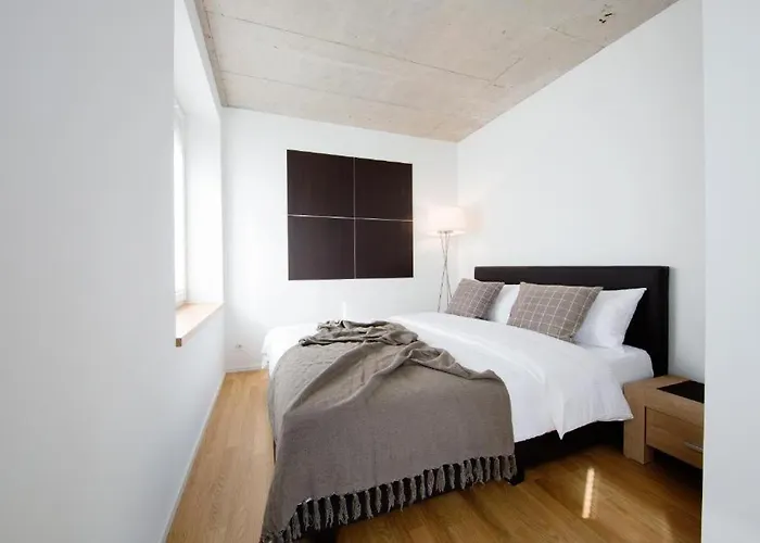 Nest - Kanzleistrasse 217 - 225 *