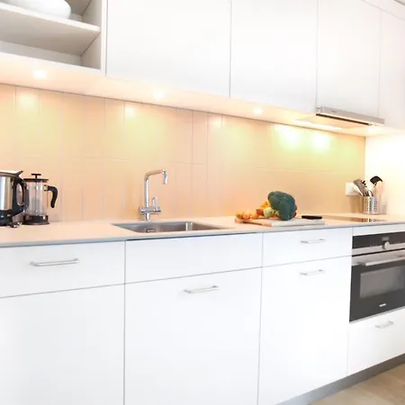 Nest - Kanzleistrasse 217 - 225 * Zürich